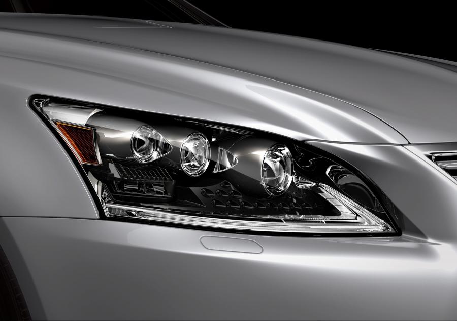  Lexus LS460 2013 года  (фото 45 из 111)